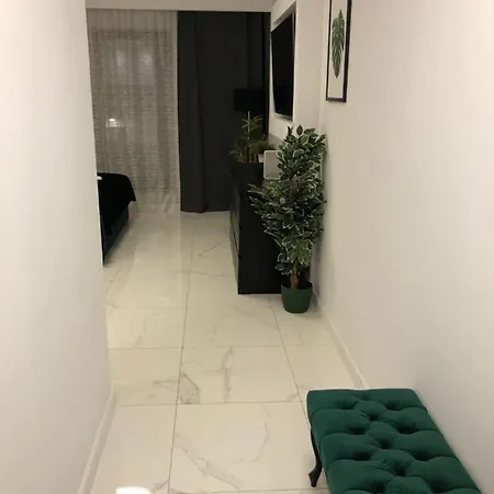 25 - Angel River 公寓